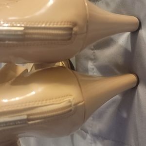 Like New Dress Heels Beige size 9.5